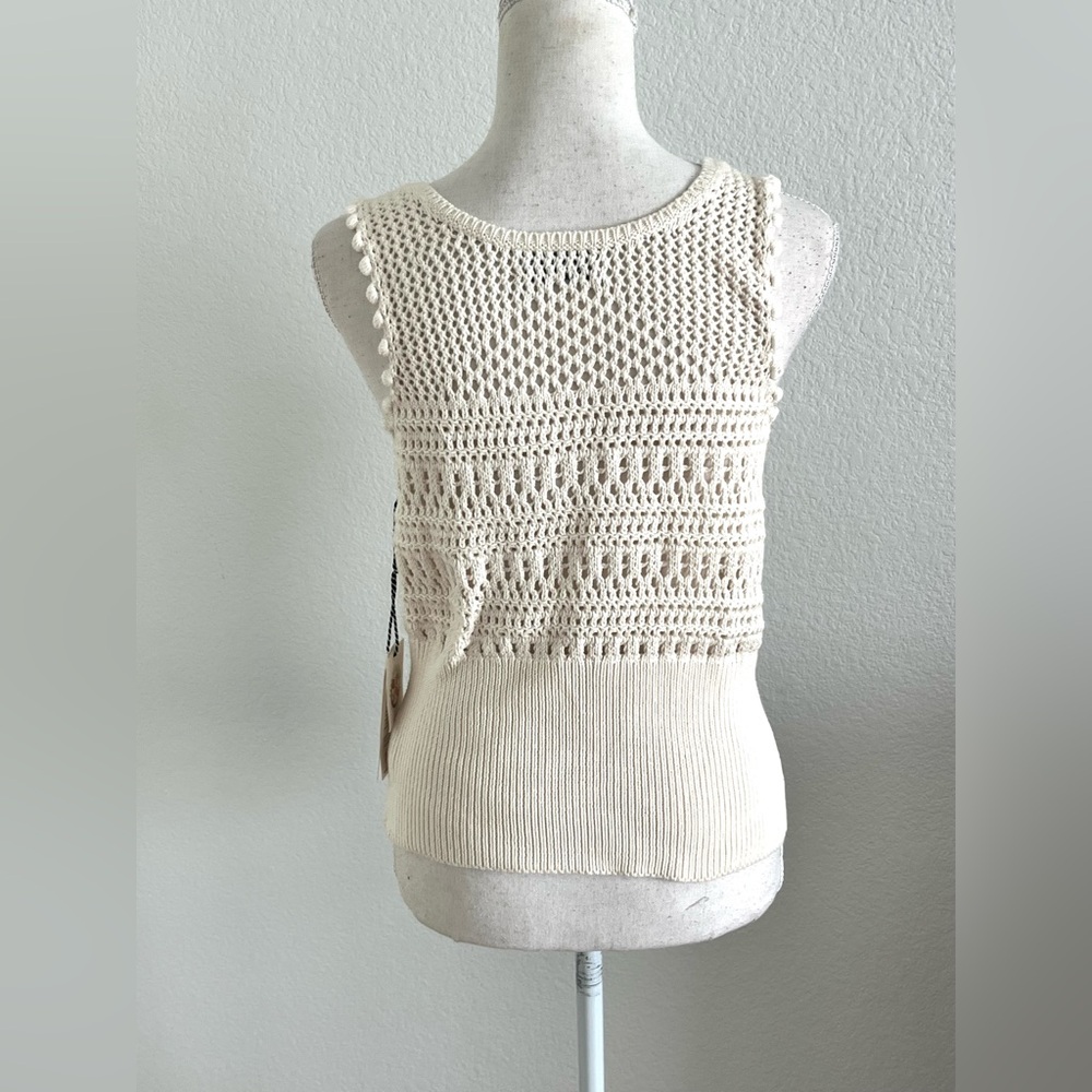 New Elegant Cream Crochet Women's Top - Picture 4 of 6